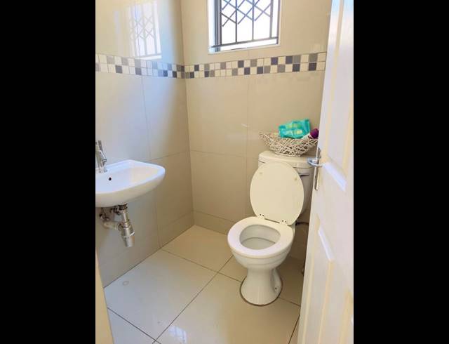 3 BEDROOM DUPLEX FOR SALE IN SUNFORD